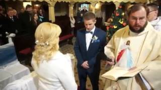 Niestosowne Zachowanie Księdza. Przerwanie Przysięgi Małżeńskiej.