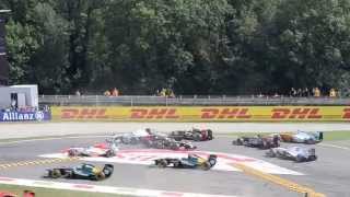 F1 Monza 2011 - race start - first corner