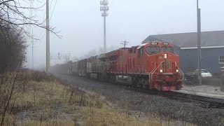 CN 3023 at Hawthorn Woods, IL