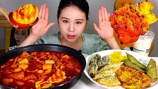 Soupy Tteokbokki, Assorted Deep-fried Snacks, Green Pepper, Laver Rolls, Dumplings Mukbang