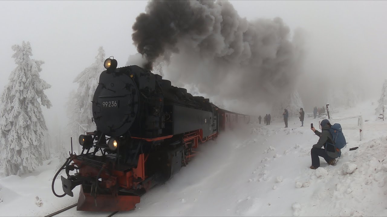 Gemeinsam genießen wir nochmal den letzten Schnee bei angenehmen Temperaturen. Im Harz ❄️☃️ #snow 