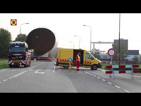 Knik in opslagtank zorgt voor gevaarlijke situatie bij speciaal transport in Geertruidenberg