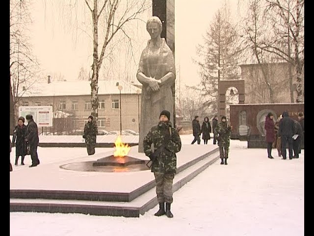 У городского мемориала сегодня состоялся митинг памяти