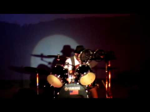 2010 BAMS Talent Show : Amazing Neil Peart Inspired Drum Solo