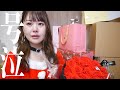 大量のプレゼント開封で涙腺崩壊した女