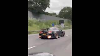 Ni̇ssan Gtr-35 Egzoz Patlatma