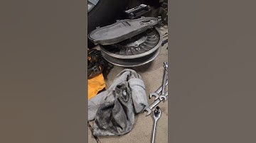 Broken Polaris #polaris #snowmobile #broken #polarisassault #nfg #skidoo