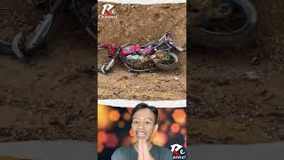 Motor Tidak Sengaja Terinjak Alat Berat Karena Parkir Sembarangan youtubeshorts