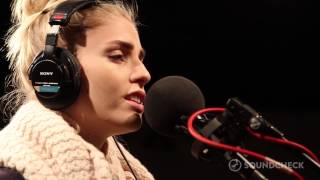 London Grammar: 'Wasting My Young Years,' Live On Soundcheck chords