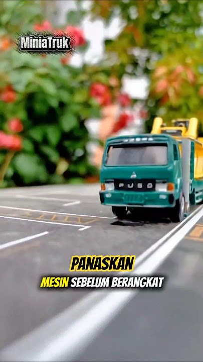 This Fuso Warms Up the Engine Before Departure!