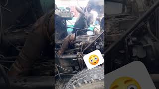 Con Pulidora Reparan un Motor Diésel. #tractomulas #troquero #accidente #trailer #malosconductores