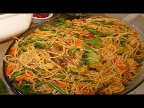 Hakka Noodles or Vegetable Chow Mein-  Indo-chinese