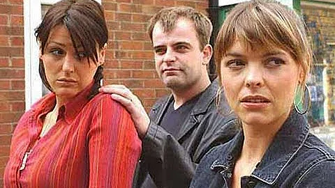 Coronation Street - Tracy Barlow Vs. Karen McDonal...