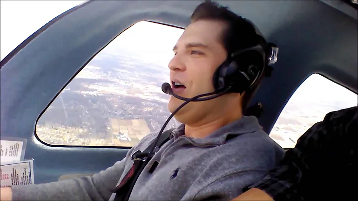 Poker Pro Bart Hanson flying the Lancair ES