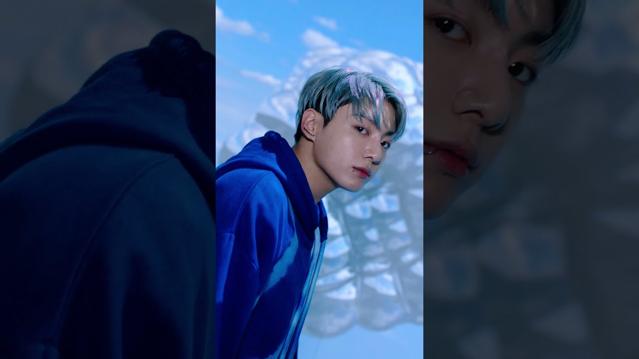 BTS x Vogue Korea, GQ Korea & Louis Vuitton  Taehyung, Kim taehyung  wallpaper, Kim taehyung