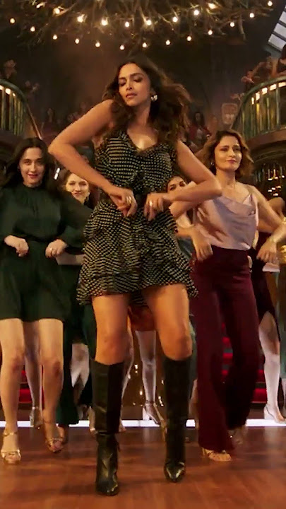 Hrithik Roshan and Deepika Padukone #songstatus #sherkhulgaye #fighteron25thjan