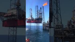 Jack Up Vs Oil Gas Platform