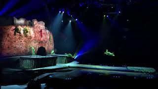 Цирк Дю Солей OVO Выступление гимнастов кузнечиков Cirque Du Soleil Цирк Дю Солей OVO Выступление гимнастов кузнечиков Cirque Du Soleil