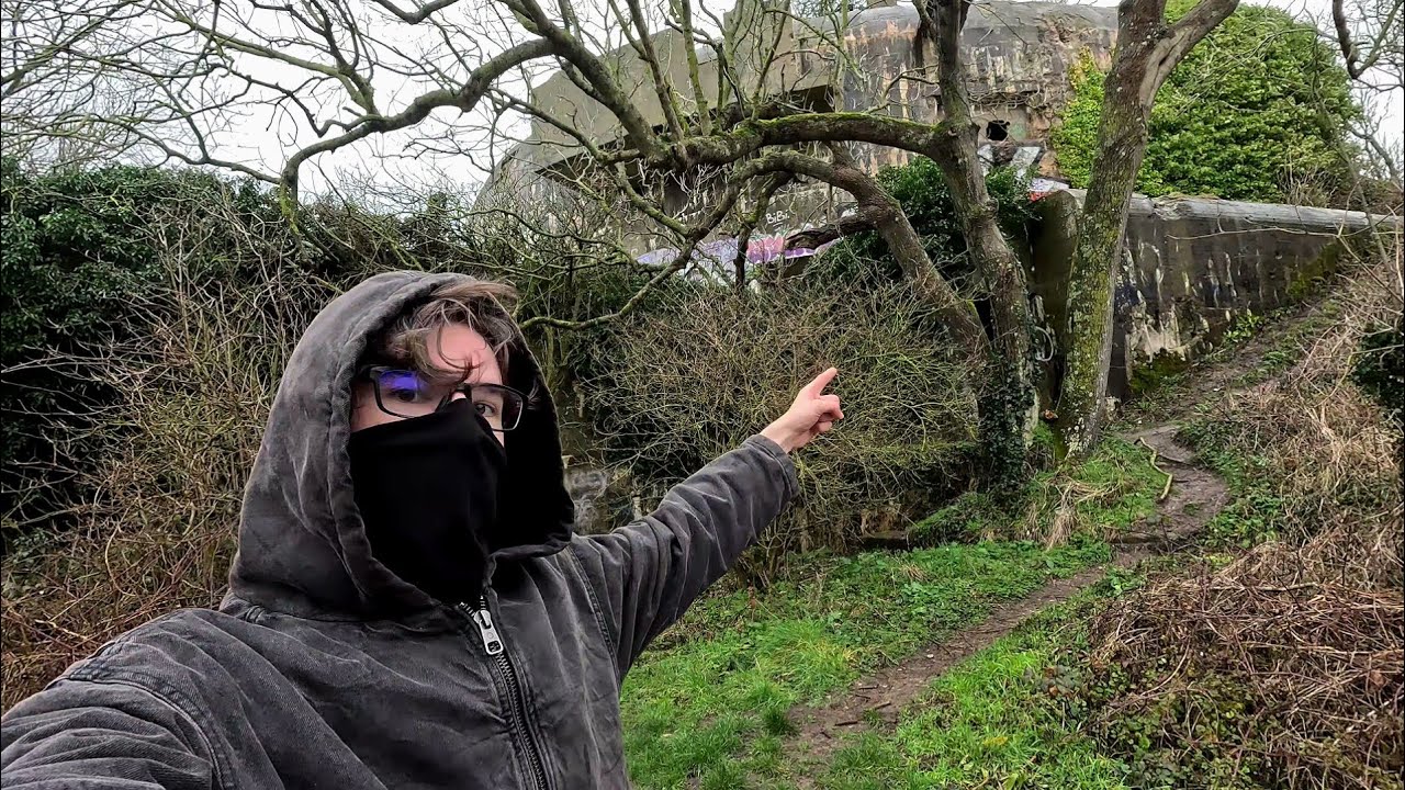 Urbex : Bunker secret et bateaux abandonnés | Vlog #1