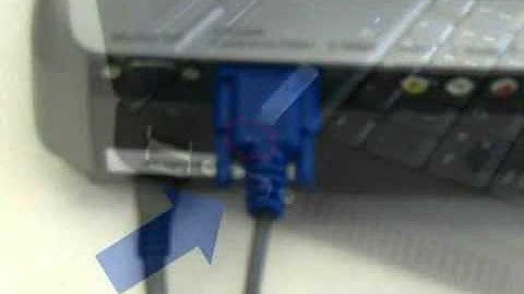 How to connect a LCD projector to a notebook computer