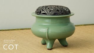 元時代龍泉窯青磁三足袴腰香炉 | Longquan celadon  / Yuan dynasty【4K】【作品の魅力解説シリーズ】【店主解説】