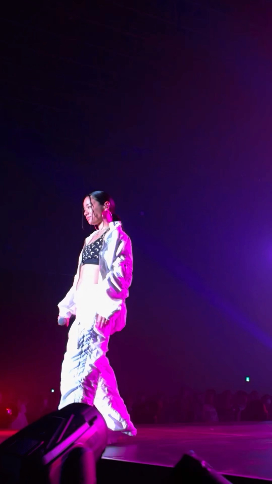 ミュージシャン Awich Side Line Shorts Awich - YouTube