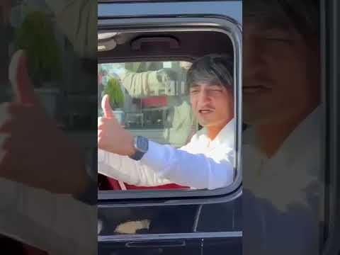Balaəli yolda marağlı