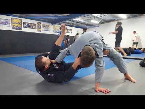 Video Recovering De La Riva from Headquarters position - youtube