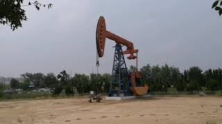 API 11E beam pumping unit