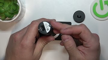 How to Insert Micro SD Card on MiVue M700 – Install SD Card