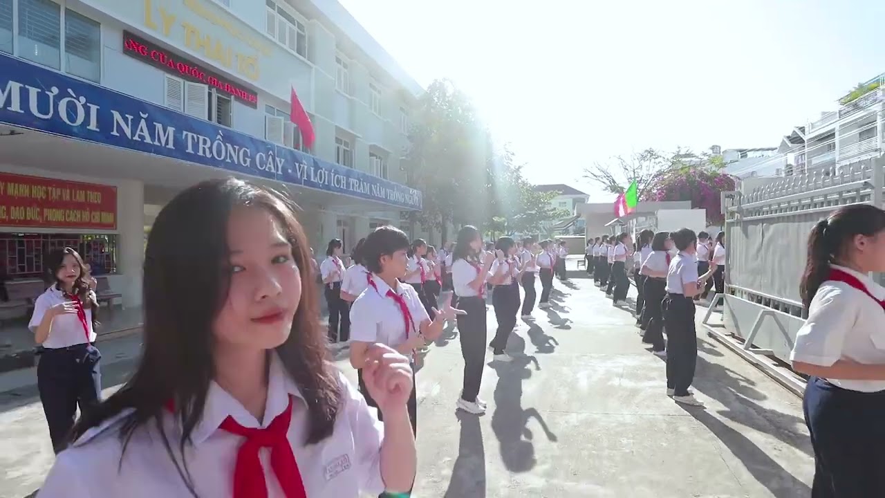 TIẾT MỤC NHẢY FLASHMOB: LOF IS MY LIFE - TRƯỜNG THCS LÝ THÁI TỔ NHA TRANG