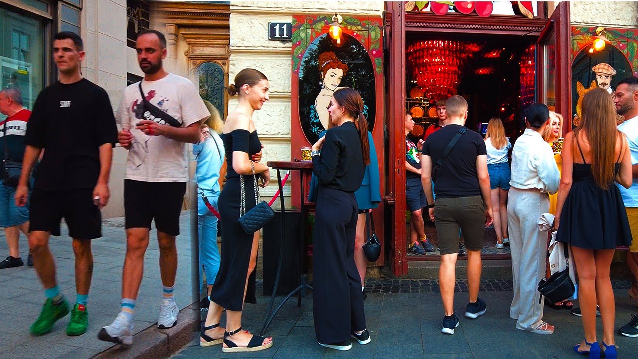 🇺🇦 DON'T MISS! LVIV. EVENING LIFE. OLD TOWN. SUMMER EVENING WALK TOUR. UKRAINE 2023