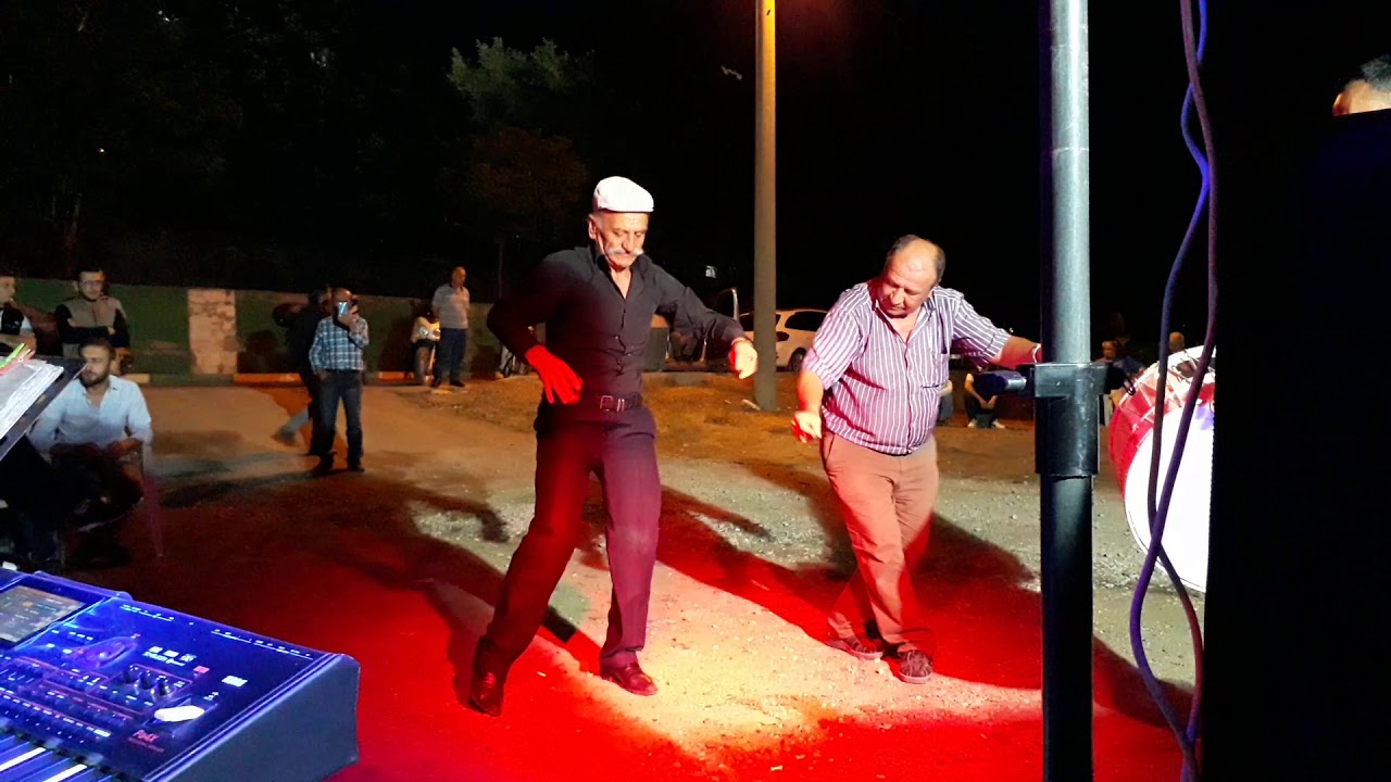 HARMANCIK MÜZISYENLERINDEN MEHMET YILMAZ'IN OĞLUNUN SÜNNET EĞLENCESİ CEZAYİR OYUN HAVASI