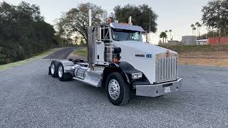 2013 Kenworth T800 3 axle day cab tractor-U12374