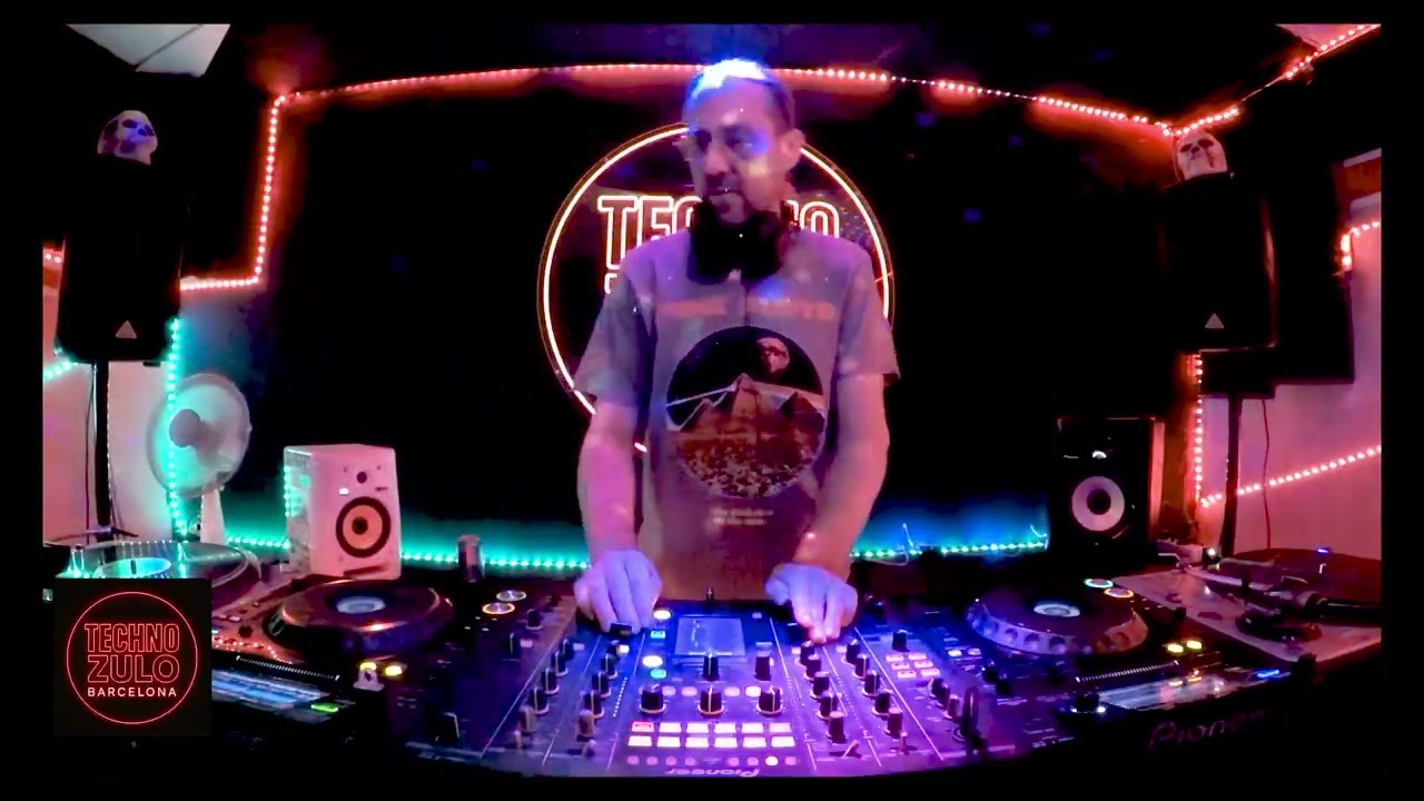 TechnoZulo 014 by Albert Muñoz | Deep · House · Tech · Electronic Journey