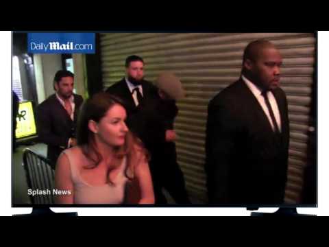 Daily news Rihanna joins Leonardo DiCaprio & Nina Agdal at NYC nightclub