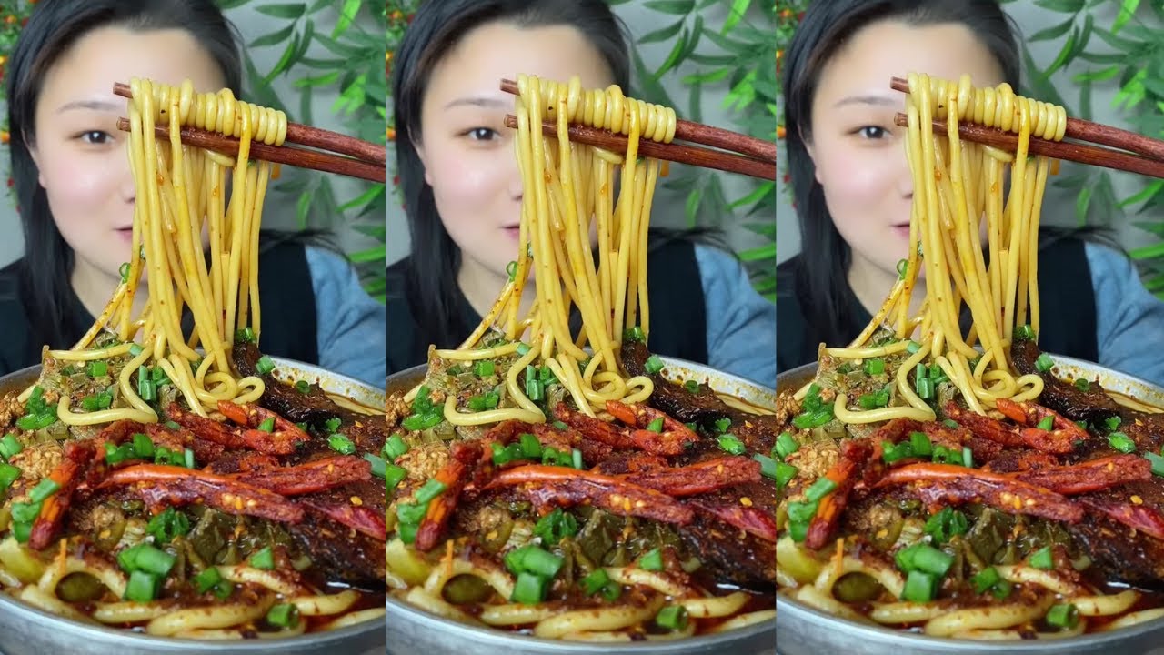 Rural Food Eating Show | Satisfying Spicy Malatang Noodles Soup, Hot & Addictive