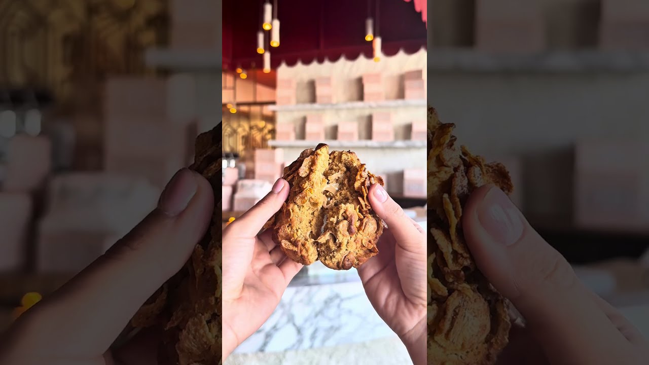 Cornflakes Caramelised White Chocolate Cookie