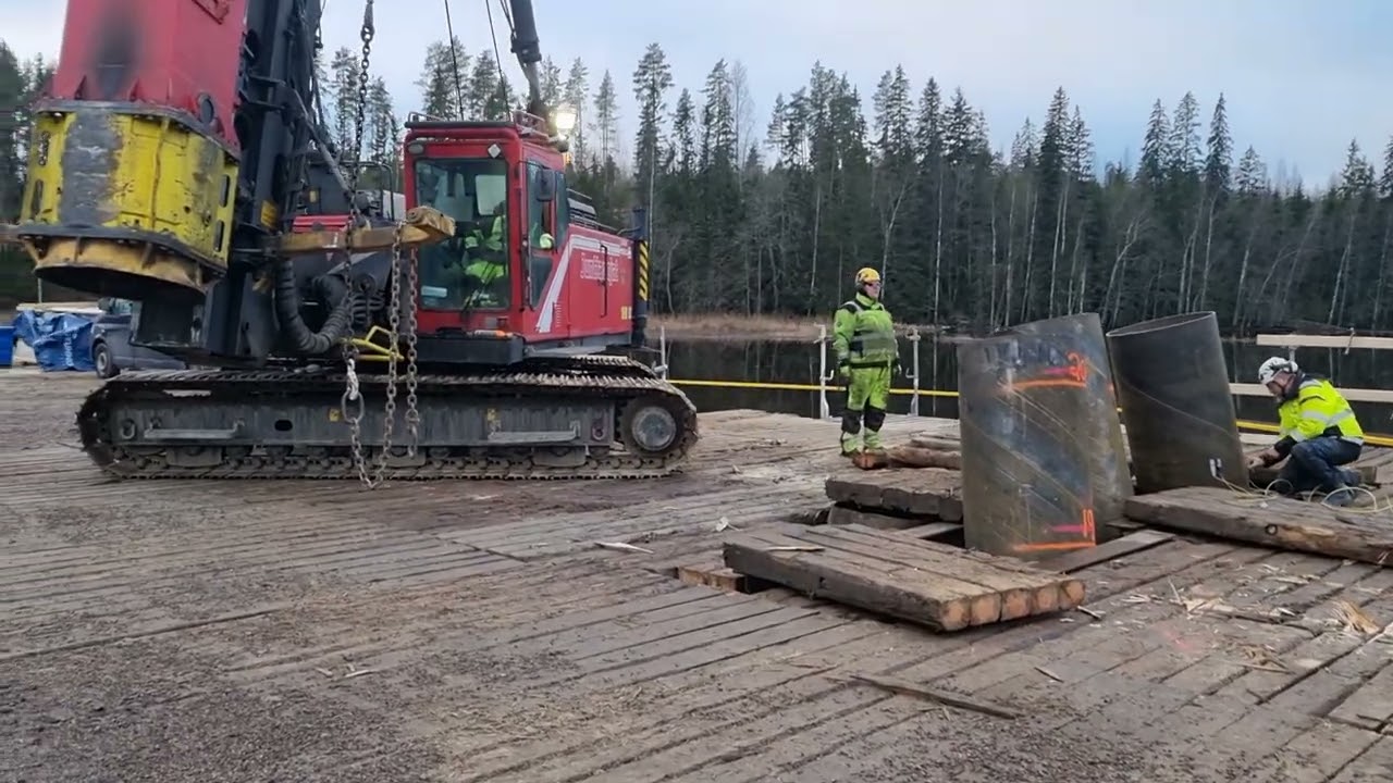 Lyöntipaalutus valmistumassa ja paalulaatan valmistelutyöt käynnistyi 