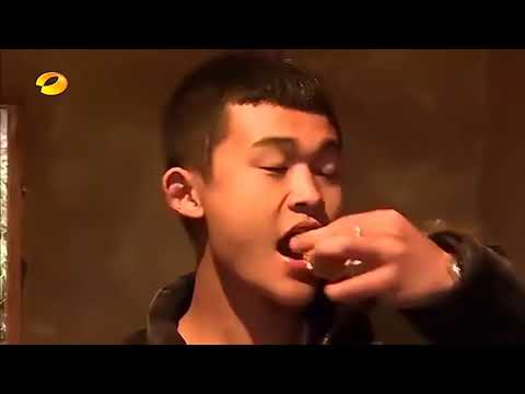 【中国新说唱】PM小丑在【变形计】被打视频被找出来了，因为给了个鸭腿，被另外两名高富