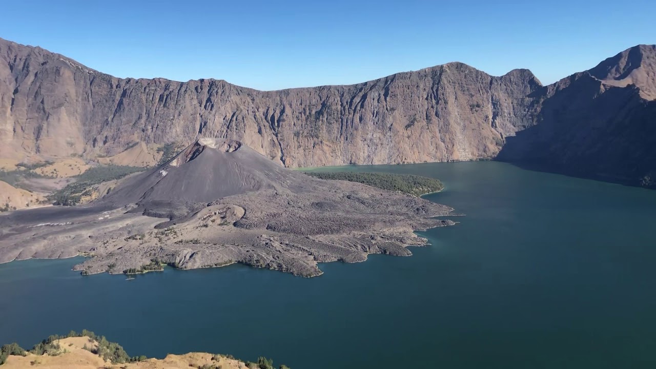 絶景 二重火山 リンジャニ山 インドネシア Double Volcano Gn Rinjani Indonesia Youtube