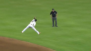 STL@MIA: Gordon leaps to rob Jay of a base hit