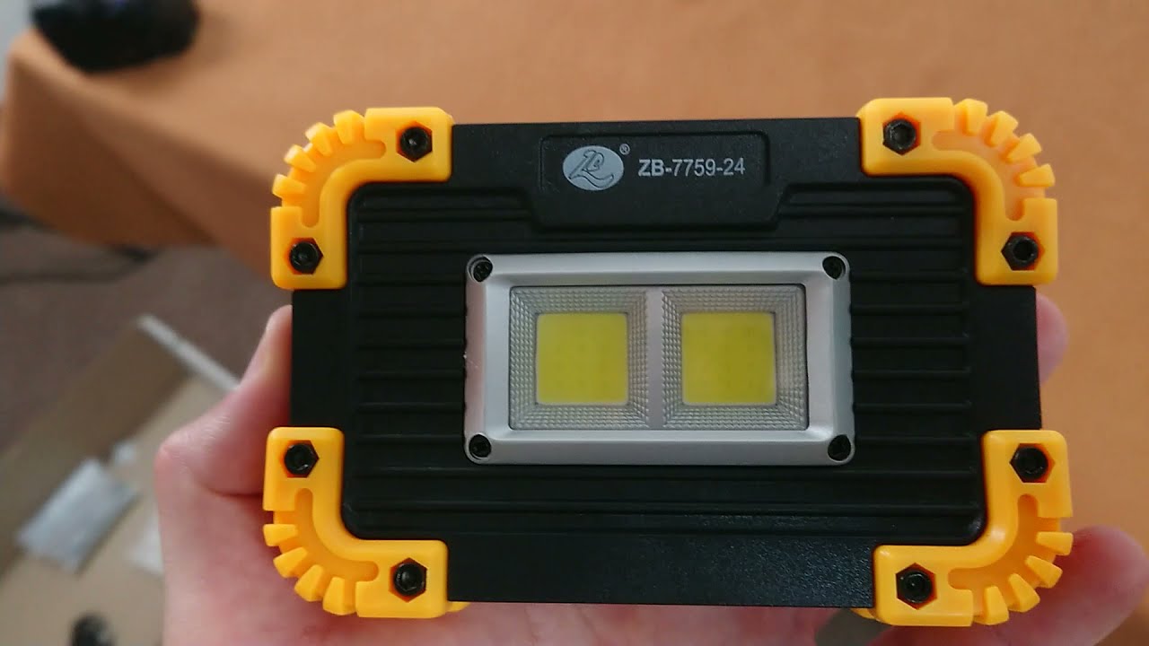 LED фонарь, прожектор LELITEN (AAA или 18650)