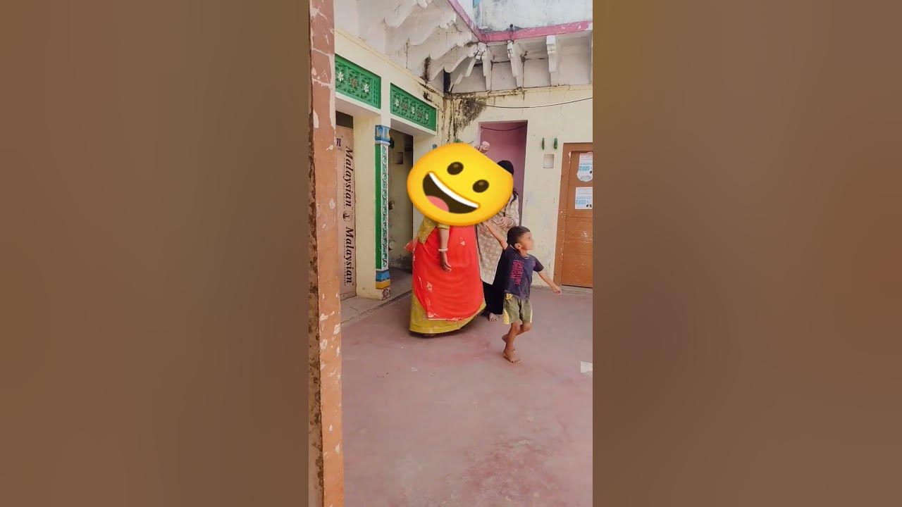 maa ke saat holi
