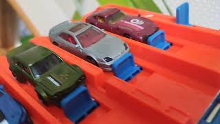 Hotwheels Track Builder System Race Crate & Stunt Set review diecast