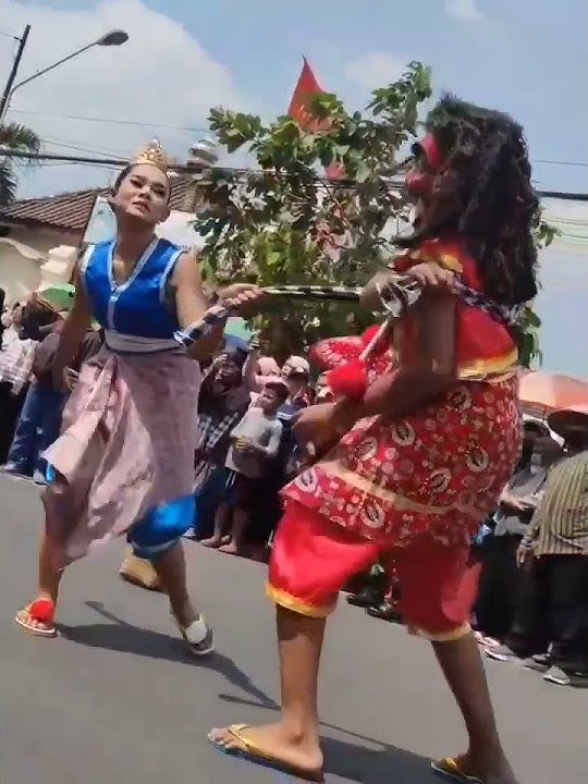 Dongkrek art show in Caruban Carnival 2022 'Madiun Bagus Caruban Mempesona' Visit Madiun