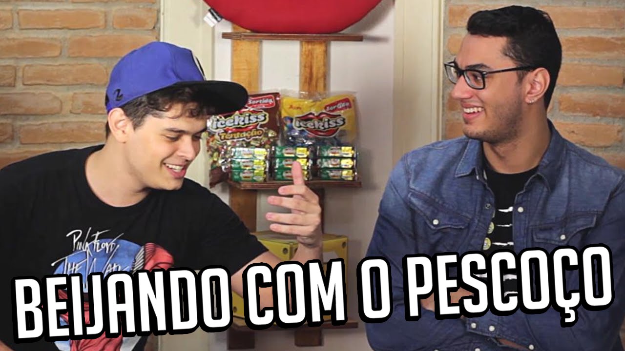 BEIJANDO COM O PESCOÇO - Primeira vez é tudo vc sabia que eu te amo