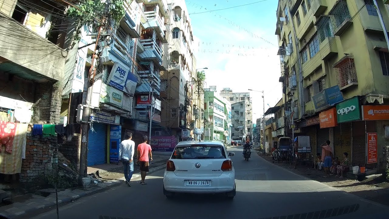 Howrah : G.T Road At Bally Towards Salkia via Ghusuri