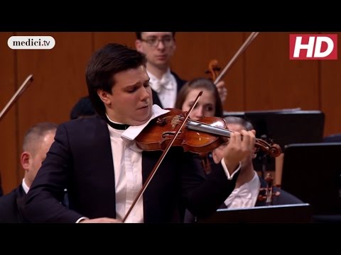 Sergey Dogadin - Violin Concerto No. 2 - Mozart: MPHIL 360°