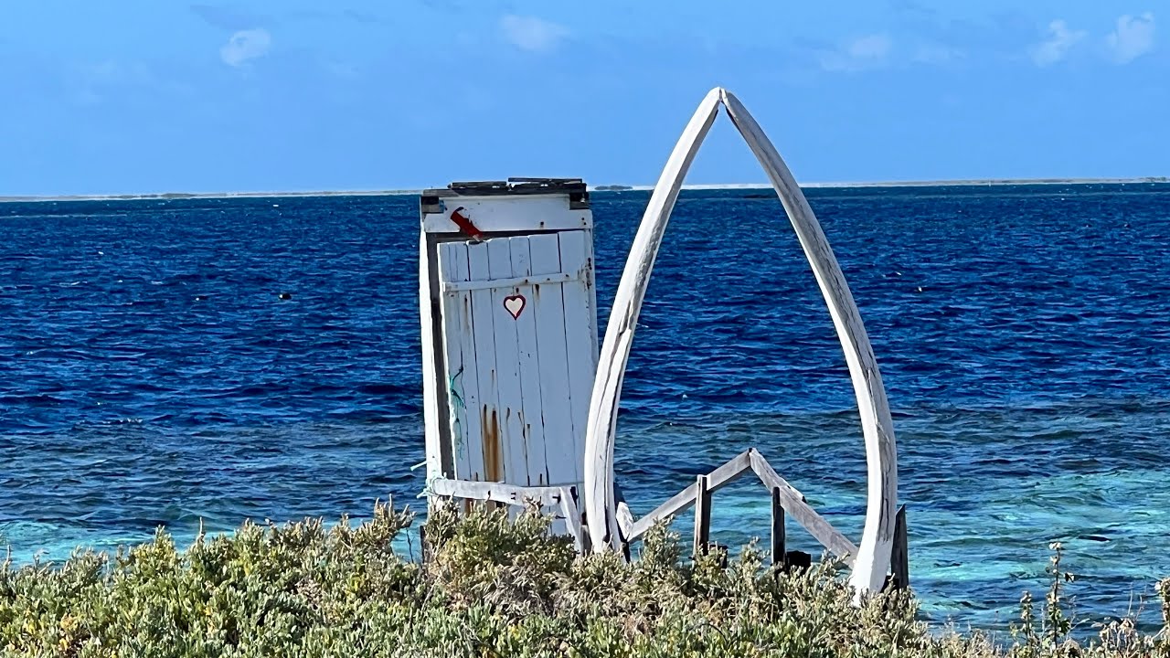 Abrolhos Islands - The flight from East Wallabi Island to Geraldton - Awesome remote places
